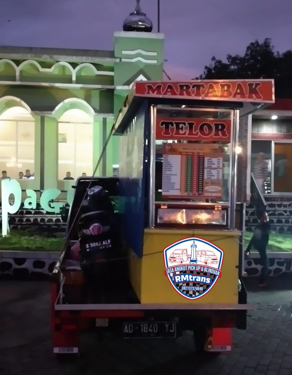 Angkut gerobak jualan martabak telor